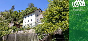 Geschichtsträchtiges Einfamilienhaus mit Blick auf die historische Klosterburg