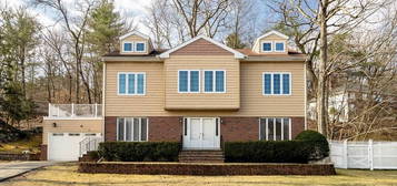 202 Totten Pond Rd, Waltham, MA 02451