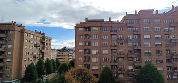 Piso de alquiler en Calle Peña Ubiña, Nuevo Gijón