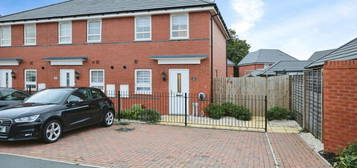 2 bedroom end of terrace house for sale