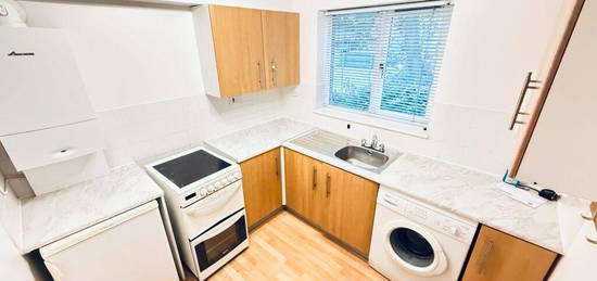 2 bedroom ground floor flat