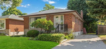 21 JARDINE PLACE, Toronto (Willowridge-Martingrove-Richview), Ontario
