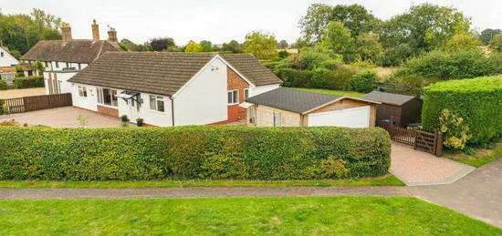 3 bedroom detached bungalow for sale