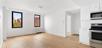 402 E  118th St #2G, New York, NY 10035