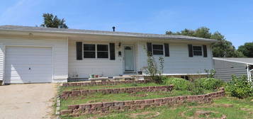 510 Maple St, Junction City, KS 66441