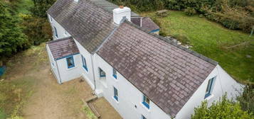 4 bedroom cottage for sale