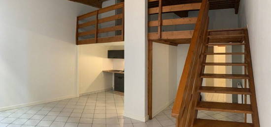 Appartement  à louer, 2 pièces, 1 chambre, 55 m²