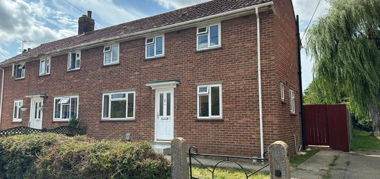 Semi-detached house to rent in Briar Road, Redenhall, Harleston IP20