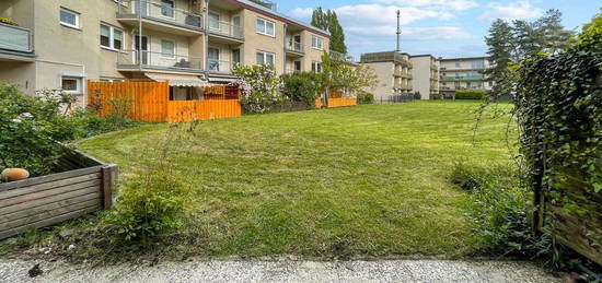 Teilsanierte 3-Zi.-Erdgeschosswohnung mit Stellplatz und herrlicher Süd-Terrasse mit Gartenblick