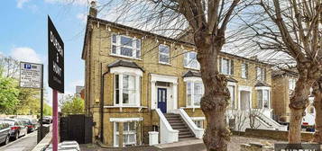 Shared accommodation for sale in Hermon Hill, Wanstead E11