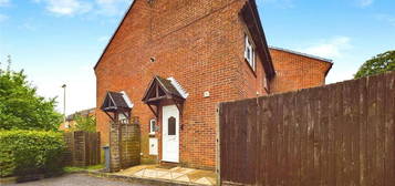 1 bedroom semi-detached house to rent