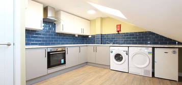 Studio to rent in Torridon Road, London SE6