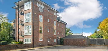 Flat for sale in Oakley Road, Southampton SO16