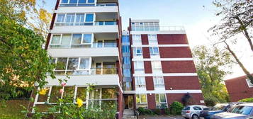 Flat to rent in Imperial Towers, Netherhall Gardens, Hampstead NW3