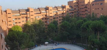 Piso en venta en Calle de Minerva, 103, Valdebernardo - Valderribas