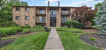7238 Creekview Dr #6, Colerain Twp, OH 45247