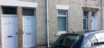 2 bed flat to rent