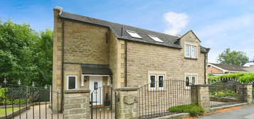 Detached house to rent in Totley Brook Road, Sheffield S17