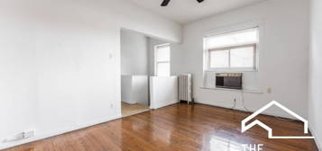 3032 N Halsted St Apt 3D, Chicago, IL 60657