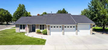 3725 N Sea Cove Way, Meridian, ID 83646