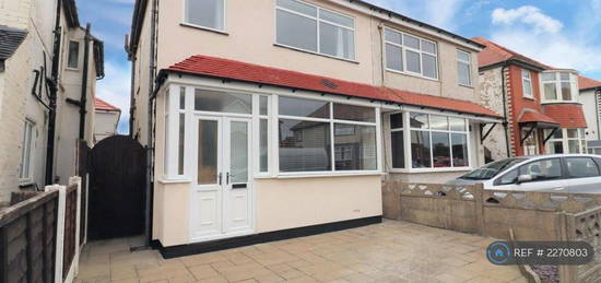 2 bedroom semi-detached house