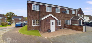 4 bed semi-detached house for sale