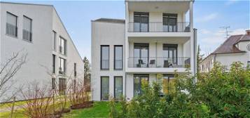 Sonnige Aussichten ! Wohnung mit zwei Balkonen in sehr beliebter ruhiger Lage