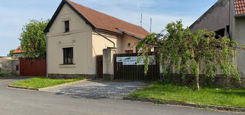 Prodej  rodinného domu 123 m², pozemek 400 m²