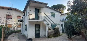 Villa unifamiliare viale Giacomo Leopardi 65, Milano Marittima, Cervia