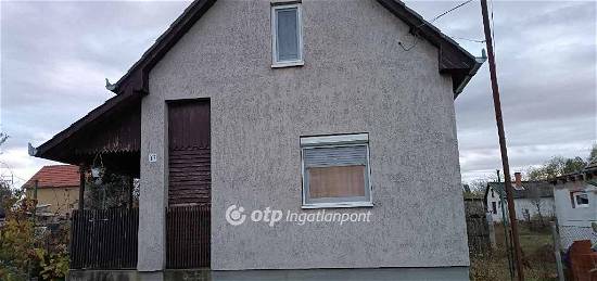 45 nm-es ház eladó Debrecen
