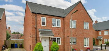 2 bedroom semi-detached house for sale