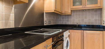 2 bed flat to rent