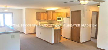 101 N Marietta St Unit 2, Verona, WI 53593