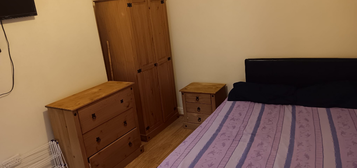 1 bedroom house share