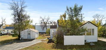 310 W  6th St, Fairview, MT 59221