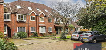 Flat for sale in Yewlands, Hoddesdon EN11