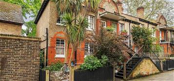 Flat to rent in Victoria Place, Richmond TW9