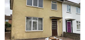 3 bed semi-detached house for sale