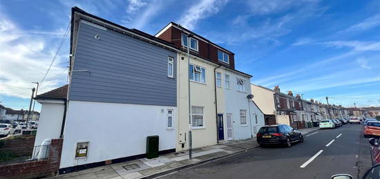 Terraced house to rent in New Road East, Portsmouth PO2