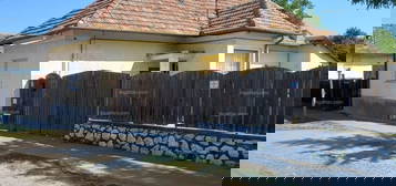 Mezőkövesd, Damjanich utca