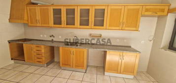 Apartamento T3 em Lamas e Cercal de 147,00 m²