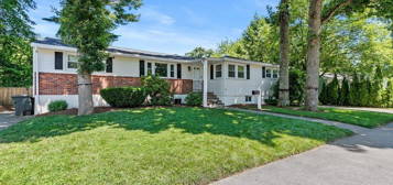 50 Fitch Ter, Randolph, MA 02368