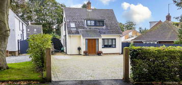 2 bedroom detached house for sale