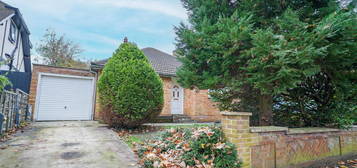 Detached bungalow for sale in Rothschild Road, Leighton Buzzard LU7