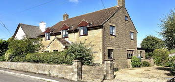 4 bed detached house for sale