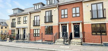 4 bedroom town house for sale