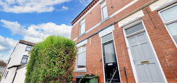 5 bedroom end of terrace house for sale