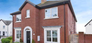 22 Fairfields Manor, Lisburn, BT28 3WA