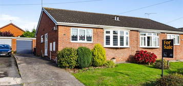 2 bedroom semi-detached bungalow for sale