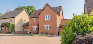 4 bed detached house for sale